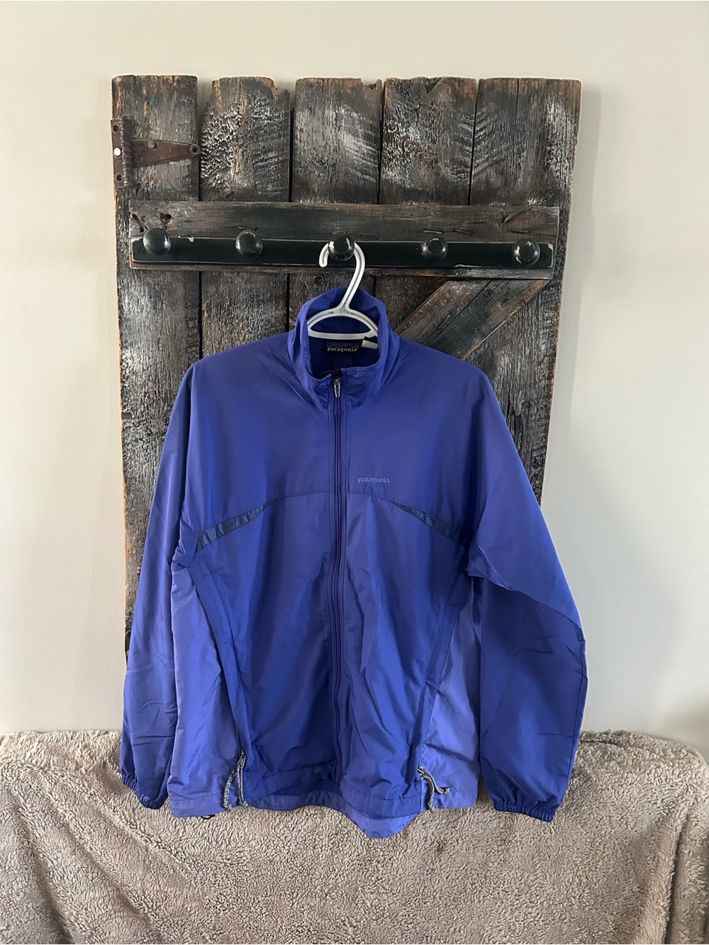 Patagonia Men's Royal Blue Full-Zip Windbreaker Jacket